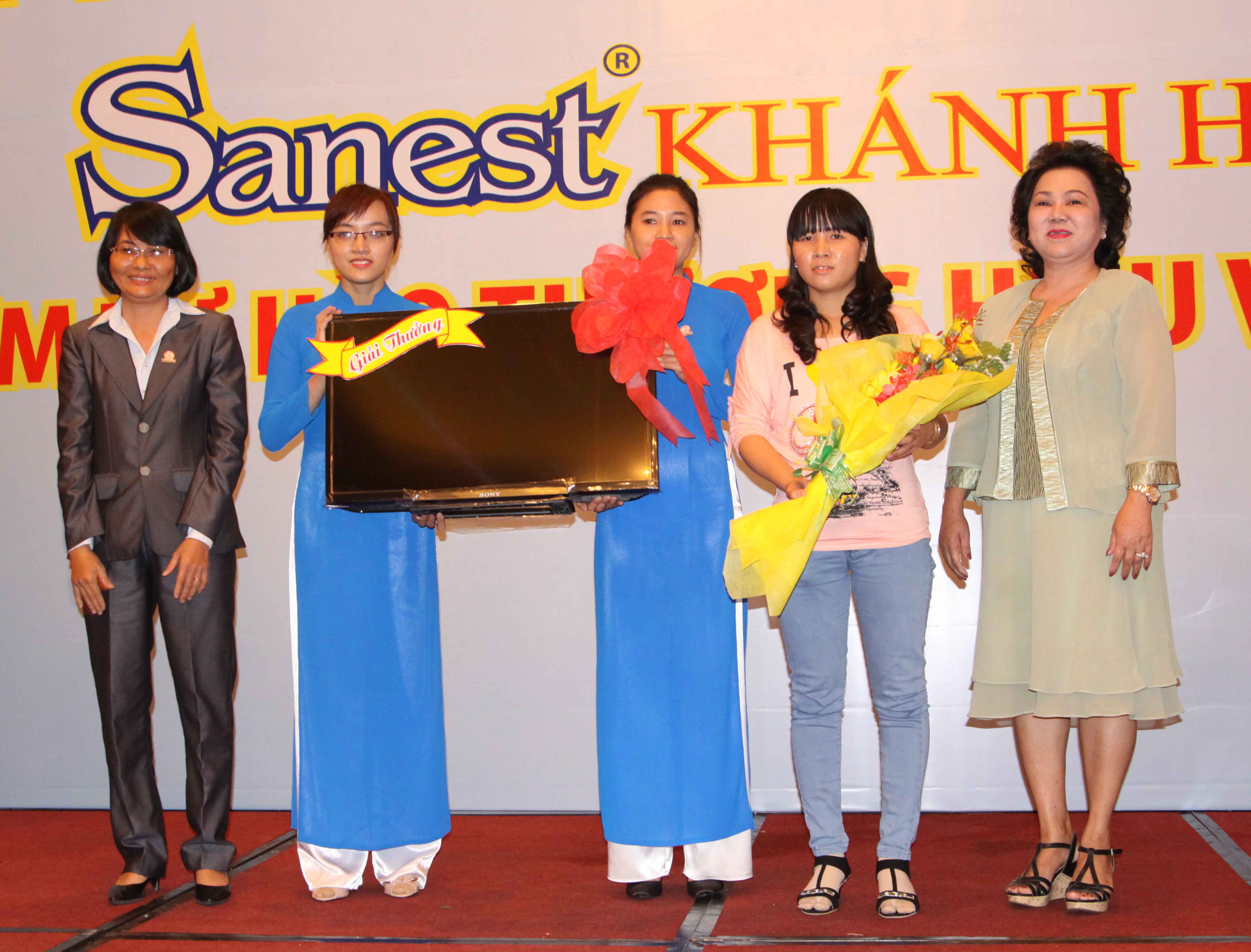 http://yensaokhanhhoa.com.vn/yensao/app/webroot/upload/images/Doan%20Thi%20Ngoc%20Nhu%20-%20Tivi32.JPG